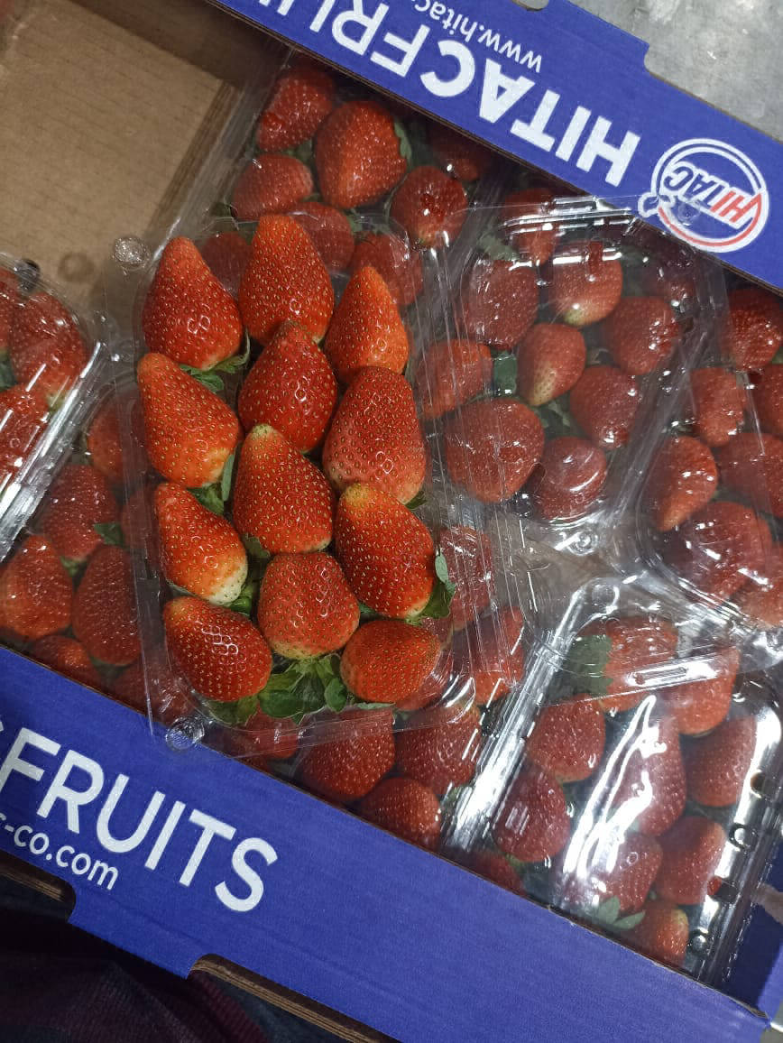 strawberries export uk